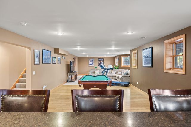 3102 Coachman Trail, Valparaiso, IN 46385