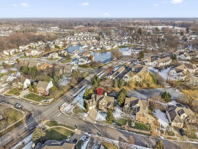 3102 Coachman Trail, Valparaiso, IN 46385