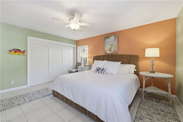 341 3rd AVE S 341, Naples, FL 34102