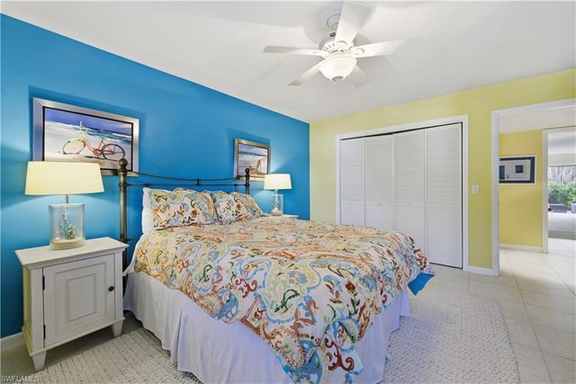 341 3rd AVE S 341, Naples, FL 34102