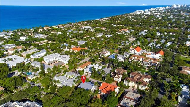 341 3rd AVE S 341, Naples, FL 34102