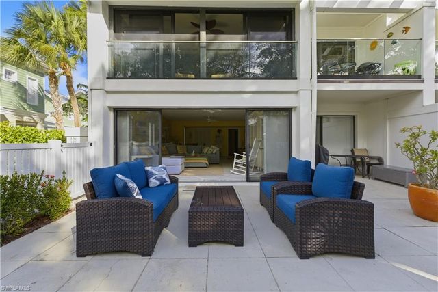 341 3rd AVE S 341, Naples, FL 34102