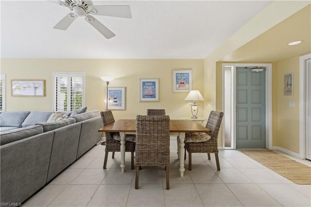 341 3rd AVE S 341, Naples, FL 34102