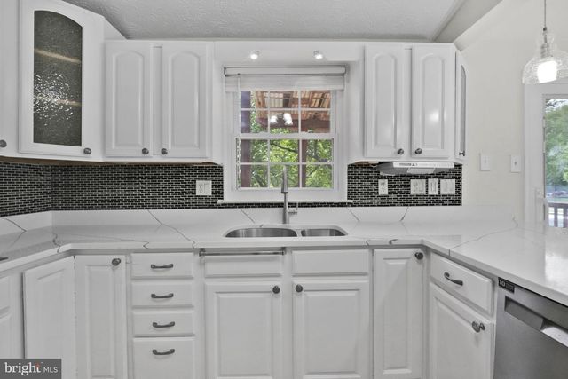 5450 BLUECOAT LN, Columbia, MD 21045
