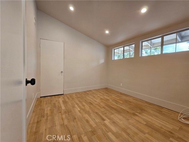 17530 Tuba Street, Northridge (los Angeles), CA 91325