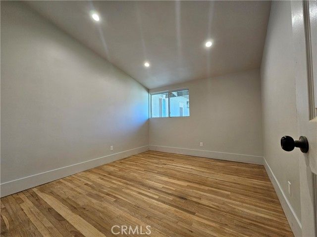 17530 Tuba Street, Northridge (los Angeles), CA 91325