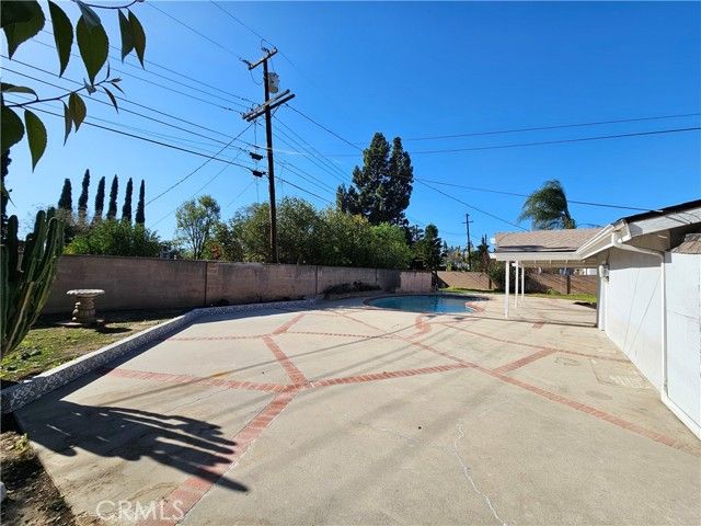 17530 Tuba Street, Northridge (los Angeles), CA 91325