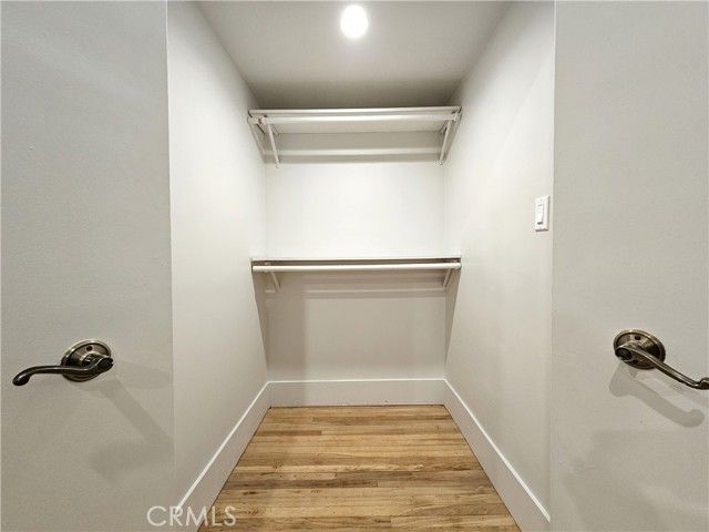 17530 Tuba Street, Northridge (los Angeles), CA 91325