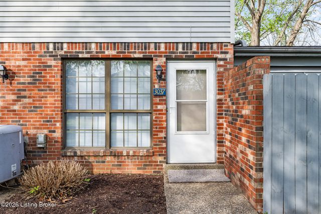 3037 Fordhaven Rd, Louisville, KY 40214