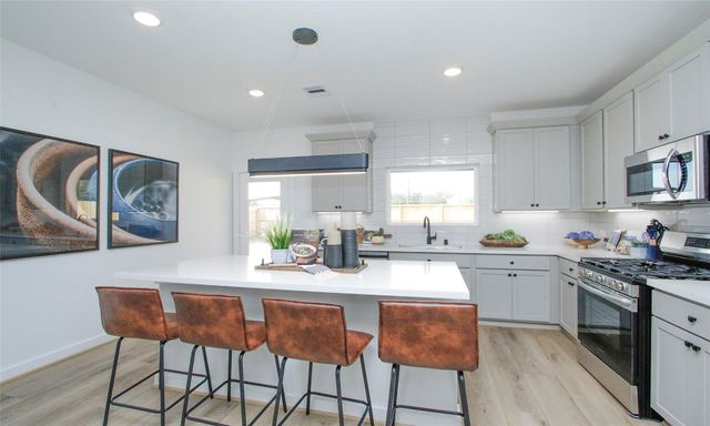 4028 Colony River Rock Boulevard, Pinehurst, TX 77362