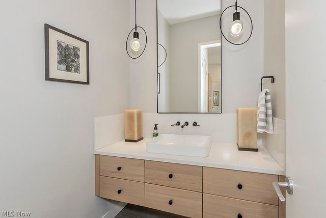 103 Partridge Lane, Hunting Valley, OH 44022