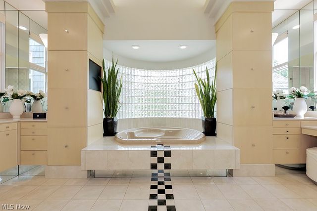 103 Partridge Lane, Hunting Valley, OH 44022