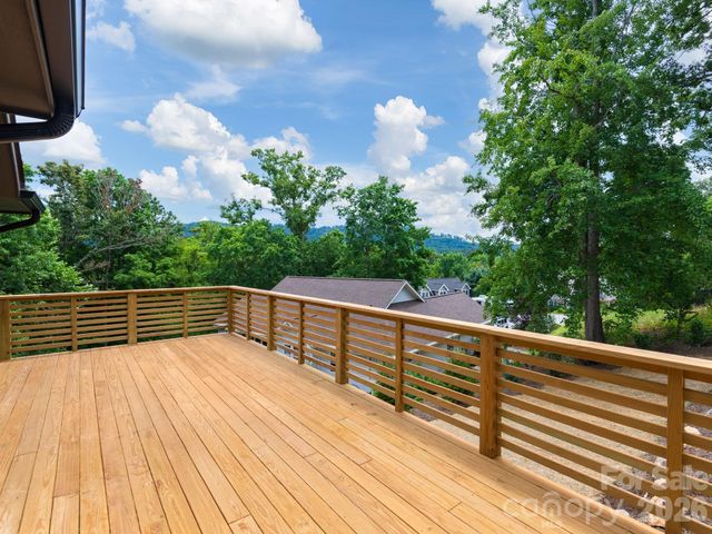 14 Yost Street, Weaverville, NC 28787