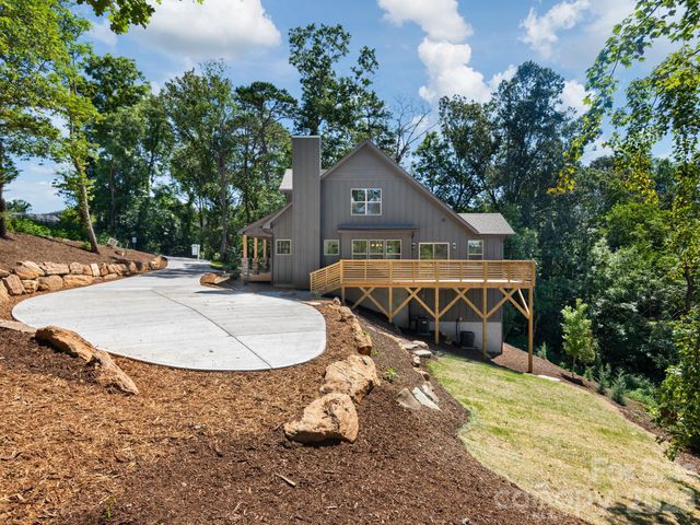 14 Yost Street, Weaverville, NC 28787