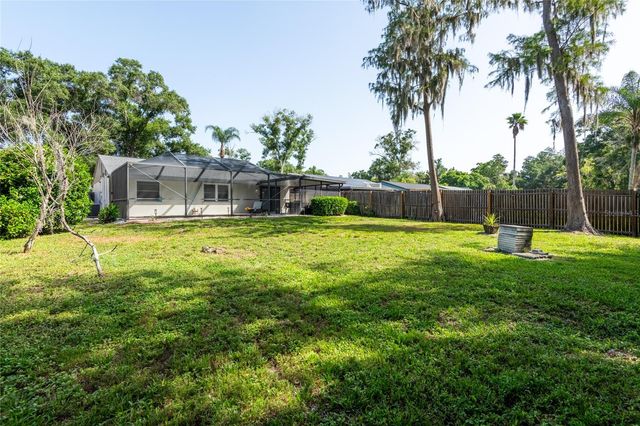 2712 CEDARIDGE DRIVE, Tampa, FL 33618