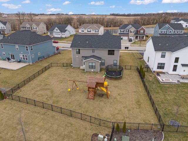 12601 S Poplar Crossing, Plainfield, IL 60585