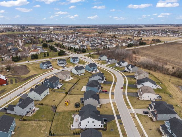 12601 S Poplar Crossing, Plainfield, IL 60585