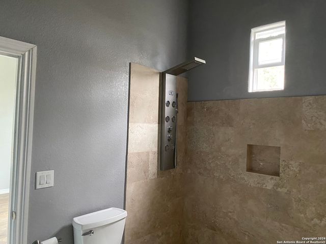 305 SPRUCE ST, San Antonio, TX 78203