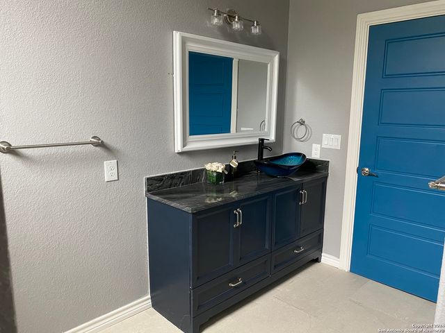 305 SPRUCE ST, San Antonio, TX 78203