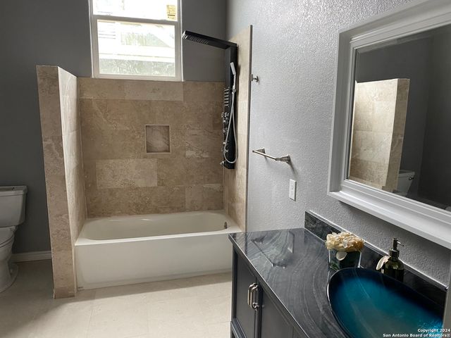 305 SPRUCE ST, San Antonio, TX 78203
