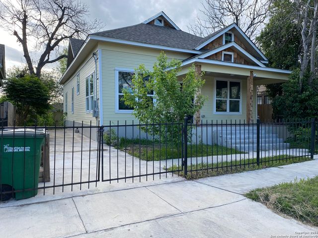 305 SPRUCE ST, San Antonio, TX 78203