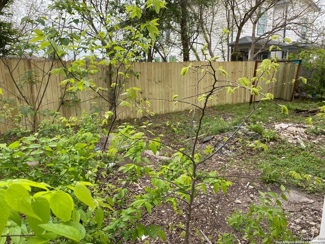 305 SPRUCE ST, San Antonio, TX 78203
