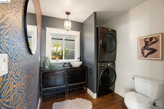 6145 Fremont St, Oakland, CA 94608