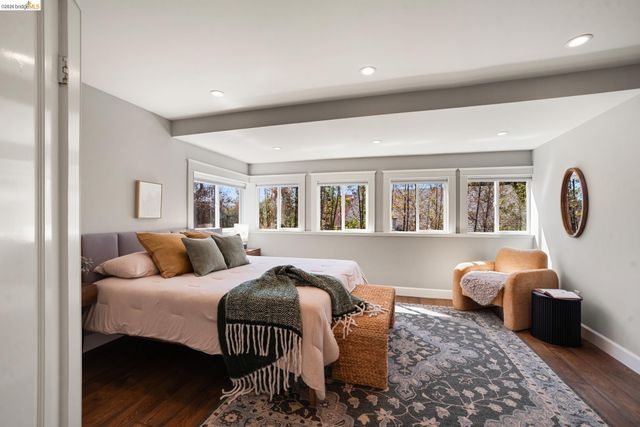 6145 Fremont St, Oakland, CA 94608