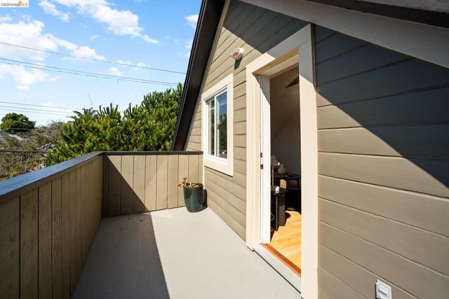 6145 Fremont St, Oakland, CA 94608