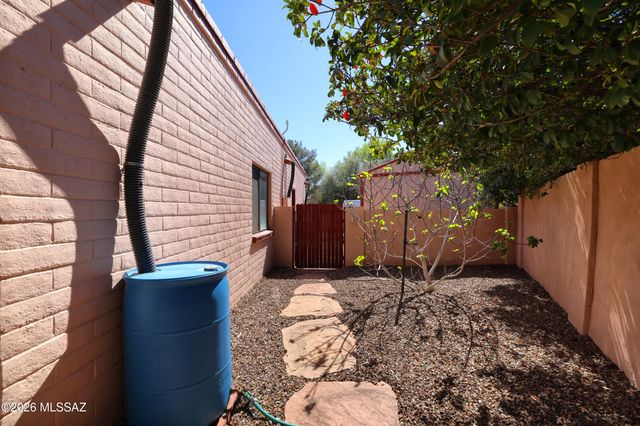 3857 E Starfish Place, Tucson, AZ 85739