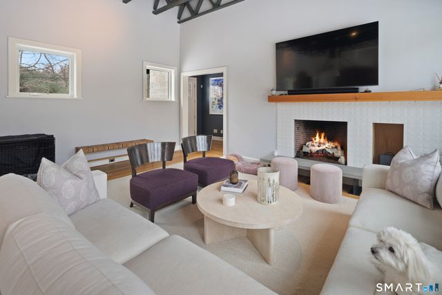 48 Green Meadow Lane, New Canaan, CT 06840