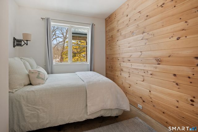 48 Green Meadow Lane, New Canaan, CT 06840