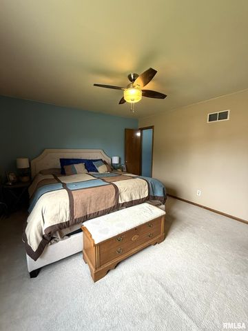 3175 BUCKINGHAM Road, Galesburg, IL 61401