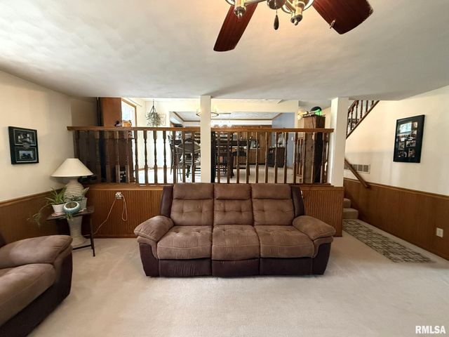 3175 BUCKINGHAM Road, Galesburg, IL 61401