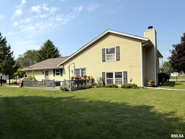 3175 BUCKINGHAM Road, Galesburg, IL 61401