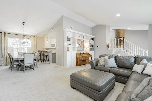 806 Twin View Street, Heath, TX 75032