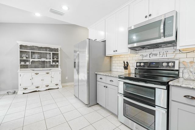 806 Twin View Street, Heath, TX 75032