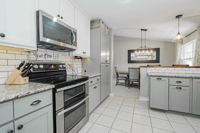 806 Twin View Street, Heath, TX 75032