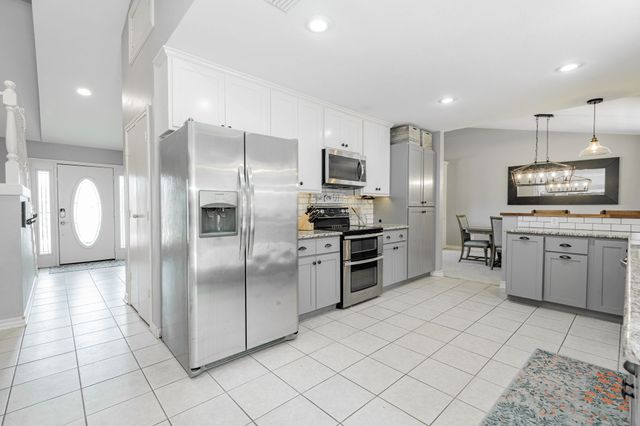 806 Twin View Street, Heath, TX 75032