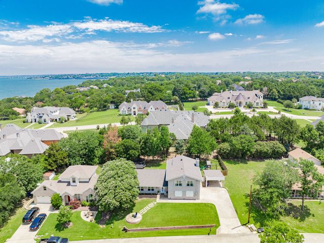806 Twin View Street, Heath, TX 75032
