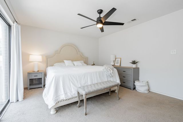 806 Twin View Street, Heath, TX 75032