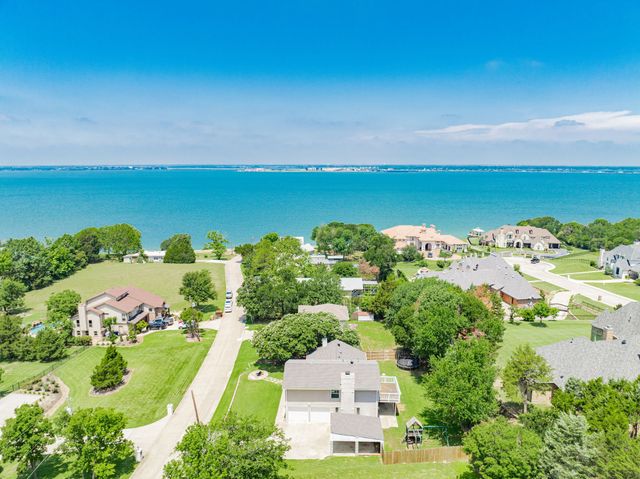 806 Twin View Street, Heath, TX 75032