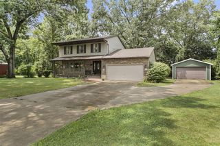 23836 N Shore Drive, Edwardsburg, MI 49112