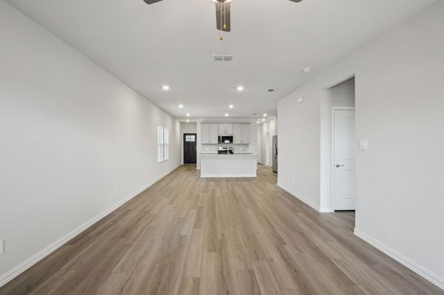207 Greenbriar Drive, Princeton, TX 75071