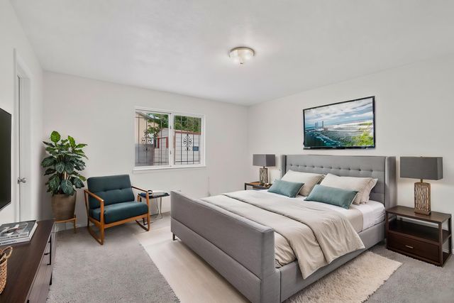 704 Sandpiper Drive SW, Albuquerque, NM 87121