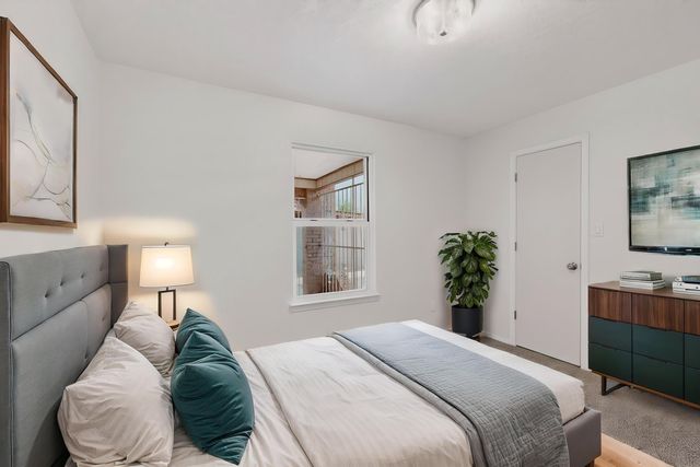 704 Sandpiper Drive SW, Albuquerque, NM 87121