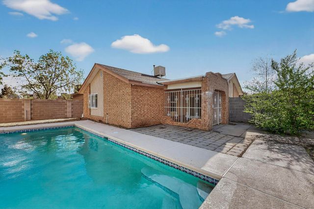 704 Sandpiper Drive SW, Albuquerque, NM 87121