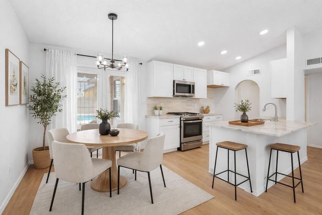 704 Sandpiper Drive SW, Albuquerque, NM 87121