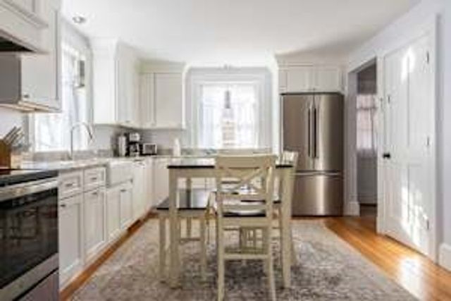 1 Ella Terrace, Newport, RI 02840