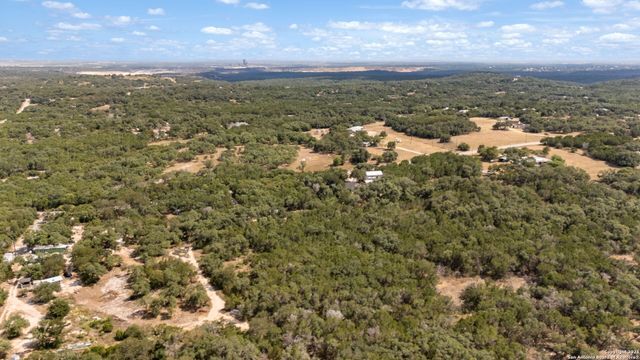 1775 Lost TRL, New Braunfels, TX 78132